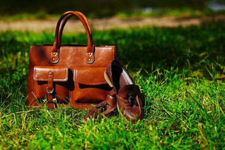 Women's leather laptop bag